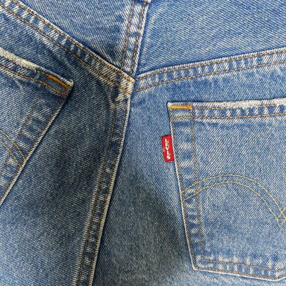 Levis 501 womens BIG E high waisted jean denim shorts distressed button fly 26 - Picture 4 of 11